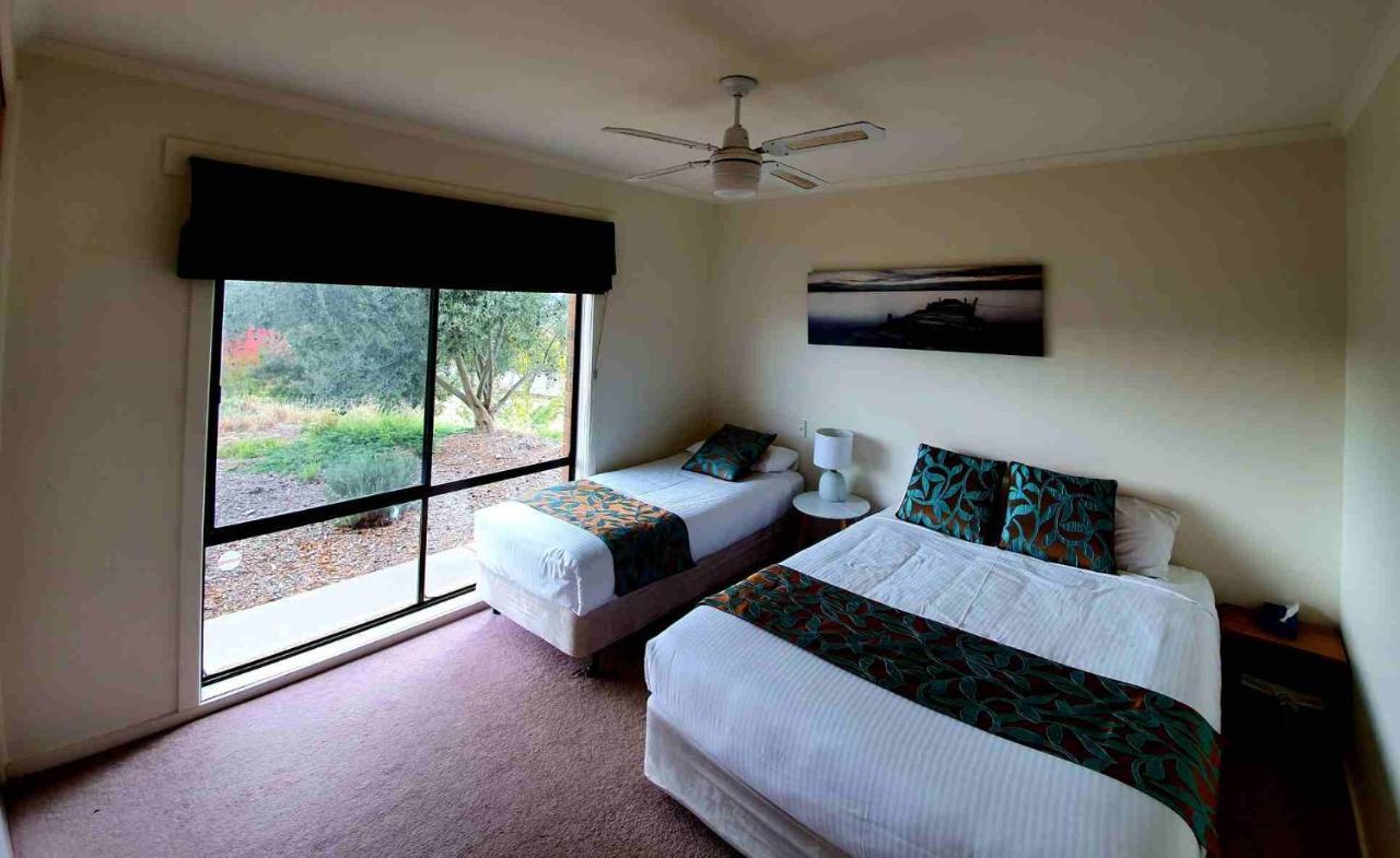 Shepparton Golf Motel エクステリア 写真