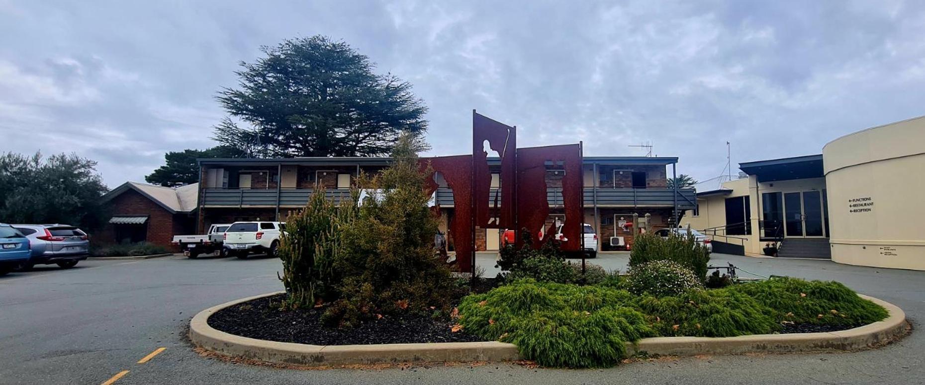 Shepparton Golf Motel エクステリア 写真