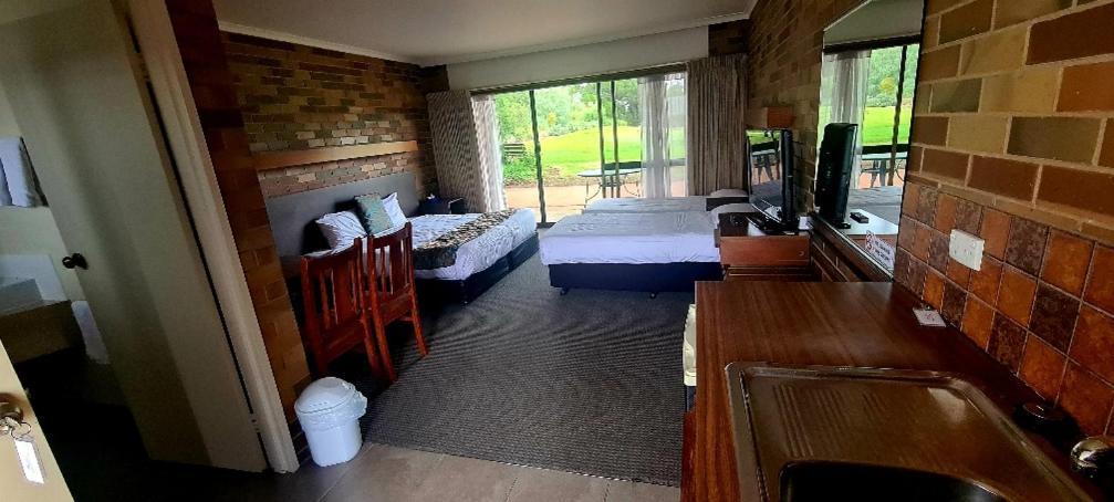Shepparton Golf Motel エクステリア 写真
